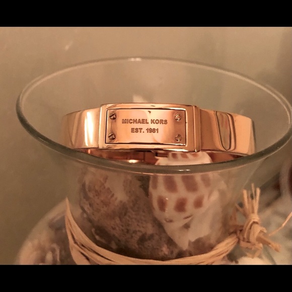 NWOT Michael Kors Bracelet - Picture 2 of 16